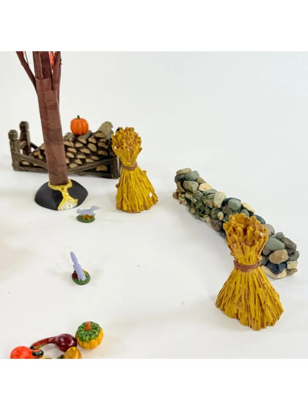 Vintage Dept 56 Autumn Landscape Village Accessories 53138 Missing 2 squirrels